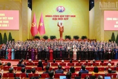 Центральный комитет КПВ XIV созыва представился Съезду.