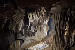 Пещера Чакден недавно была обнаружена в национальном парке Фонгня – Кебанг в провинции Куангчи. Фото: ВИА