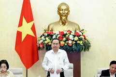 Председатель Национального собрания Чан Тхань Ман выступает. Фото: ВИА