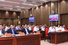 Делегаты на конференции по изучению и внедрению Резолюции № 02-NQ/TW. 