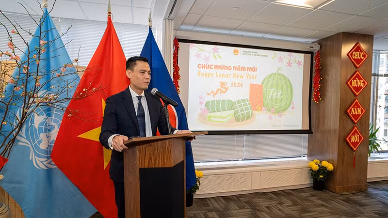 Посол Данг Хоанг Жанг выступает на мероприятии. Фото: ВИА