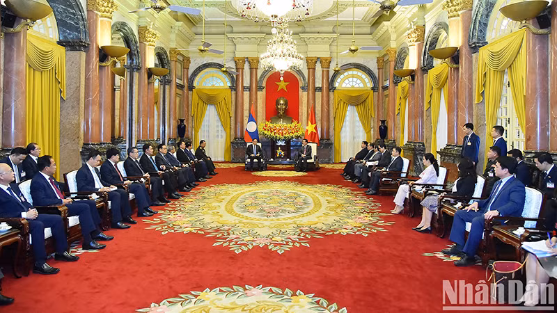 Общий вид встречи.