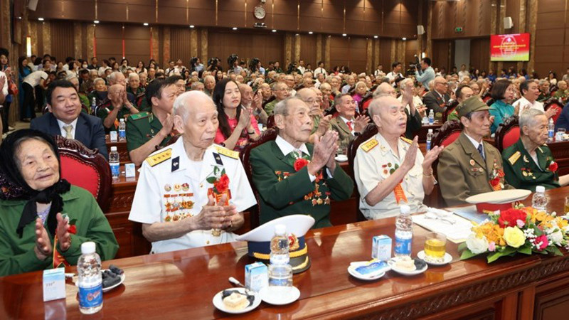 Делегаты на встрече.