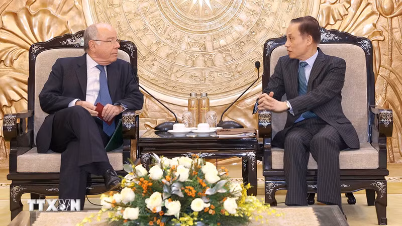 Общий вид приема. Фото: ВИА