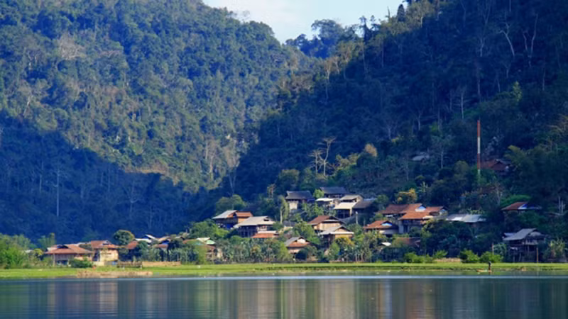 Умиротворяющая горная красота селения Пакнгой. Фото: baodantoc.vn