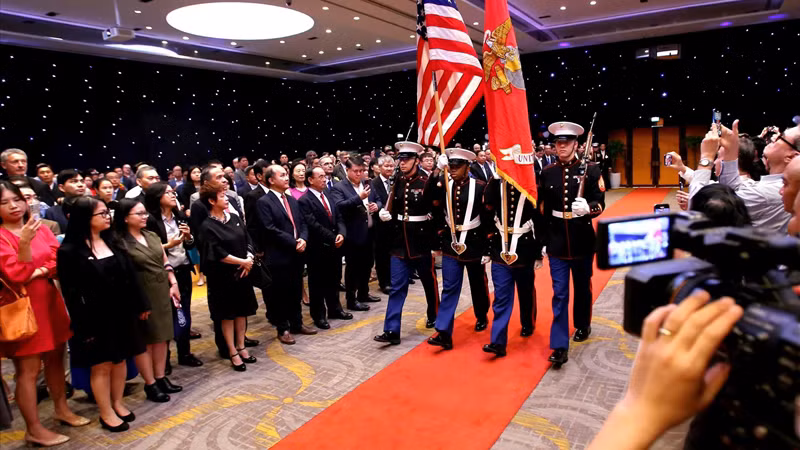 Церемония празднования Дня независимости США в Генеральном консульстве США в г. Хошимине, вечером 23 июня. Фото: dangcongsan.vn