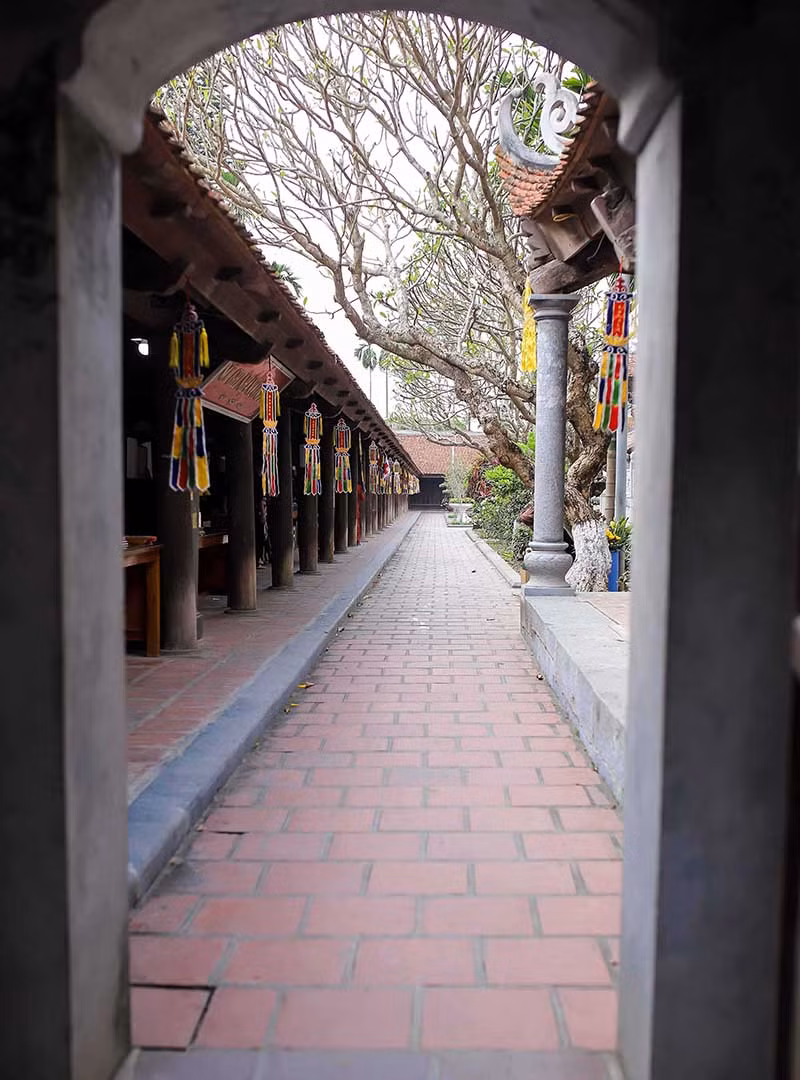 В пагоде царит спокойствие. Фото: bacninhtv.vn В пагоде царит спокойствие. Фото: bacninhtv.vn