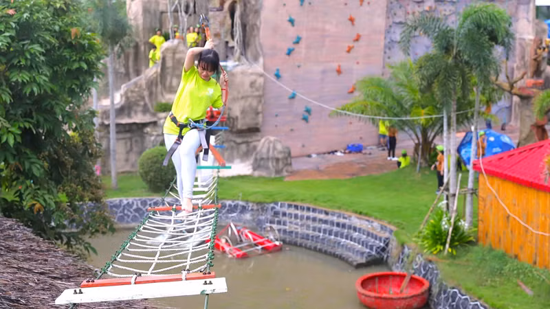 На ферме можно собраться всей семьей в выходные дни. Фото: dulich.laodong.vn