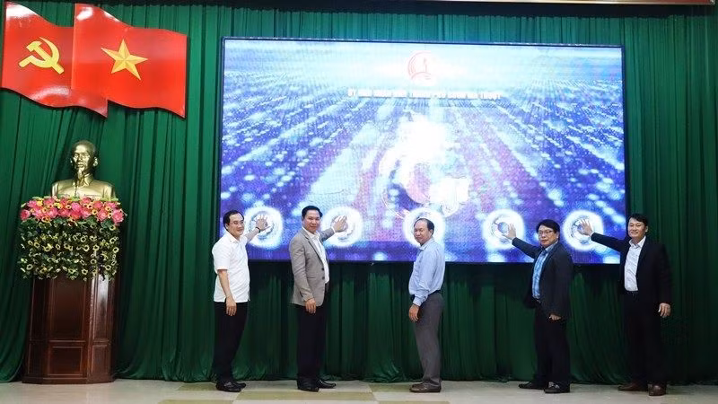 Церемония запуска приложения «кофе и туризм города Буонматхуот». 