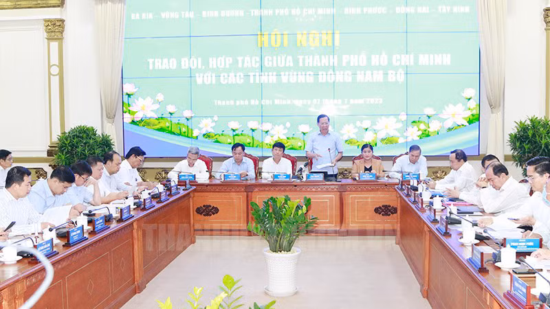 Конференция по содействию сотрудничеству между г. Хошимином и провинциями восточной части южного региона. Фото: hcmcpv.org.vn