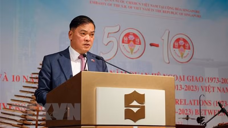 Посол Вьетнама в Сингапуре Май Фыок Зунг. Фото: ВИА