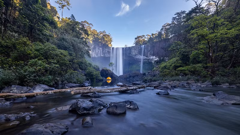 Водопад К50 расположен в верхнем течении реки Кон, текущей из Жалая в Биньдинь. Фото: vnexpress.net