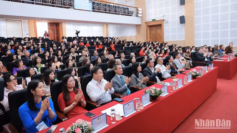 Делегаты на конференции.