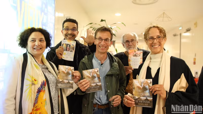 Свои впечатления о вьетнамской культуре зрители выразили через фильм «Чай, Аозай и Вьетнам».