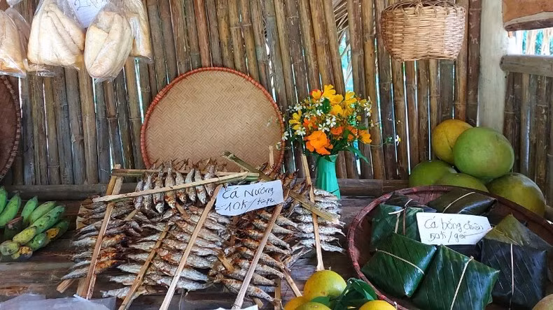 Жареная рыба – одно из любимых блюд у туристов. Жареная рыба – одно из любимых блюд у туристов.