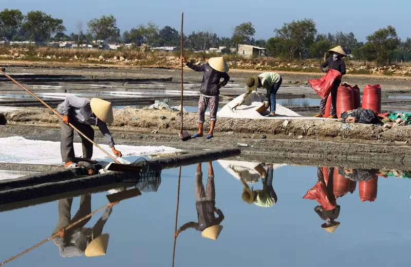 Соляное поле Шахюинь. Фото: thanhnien.vn