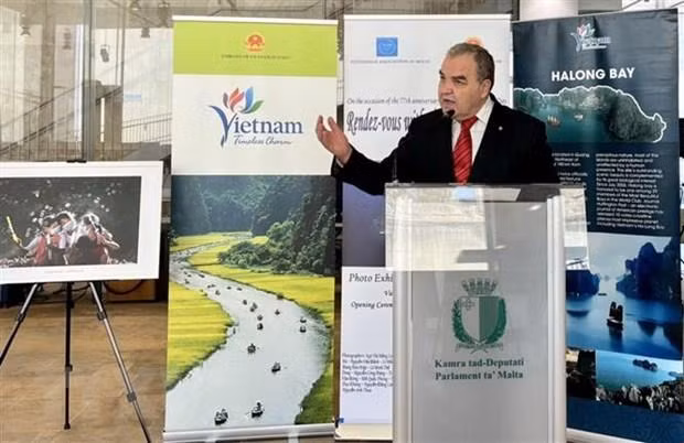 Председатель Палаты представителей Мальты Анжлу Фаруджа присутствовал на мероприятии. Фото: VNA