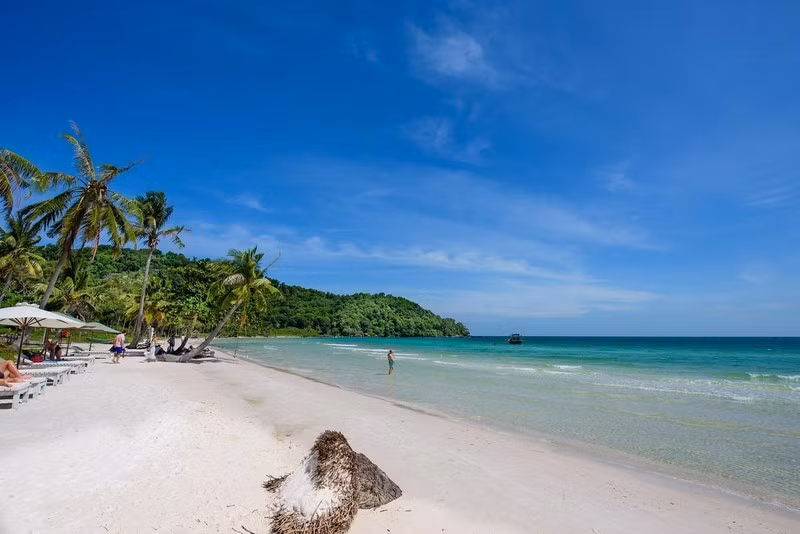 Фукуок считается очаровательным местом с белопесчаными пляжами. Фото: ShutterStock