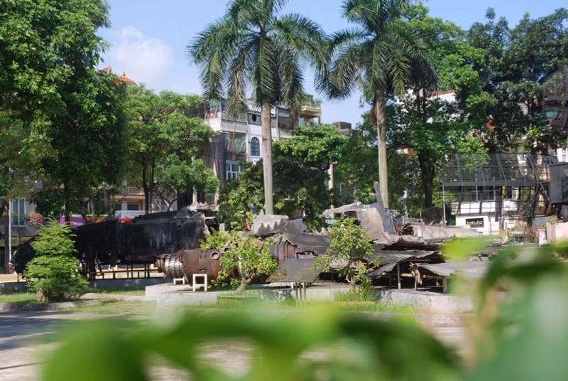 Центром внимания является экспозиция под открытым небом. Фото: baotangchienthangb52.com.vn