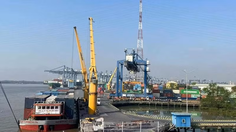 Вьетнам активно пересматривает и корректирует тарифы, особенно на импорт из США, в рамках усилий по установлению сбалансированных торговых отношений. Иллюстративное фото: ВИА 