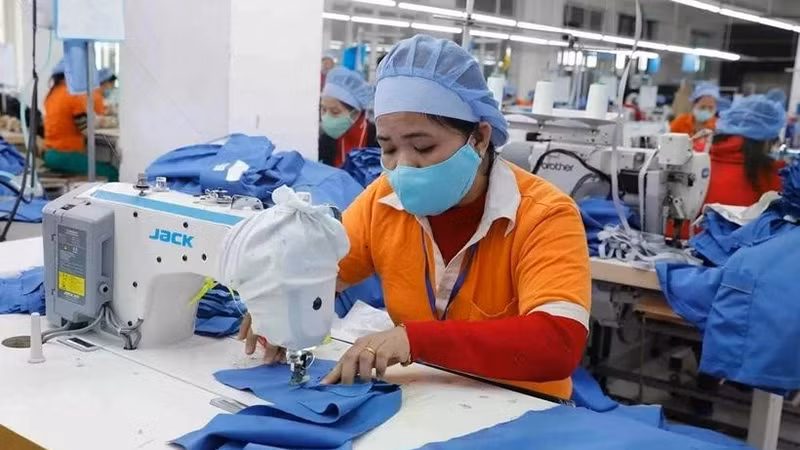 Внутри акционерного общества по производству одежды «Хынгвьет». Фото: ВИA