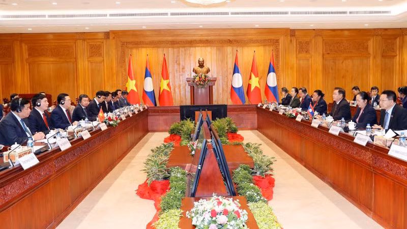 Общий вид переговоров. Фото: ВИА