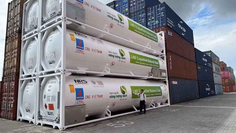 ISO-контейнеры, предоставляемые японской группой NRS. ISO-контейнеры, предоставляемые японской группой NRS.