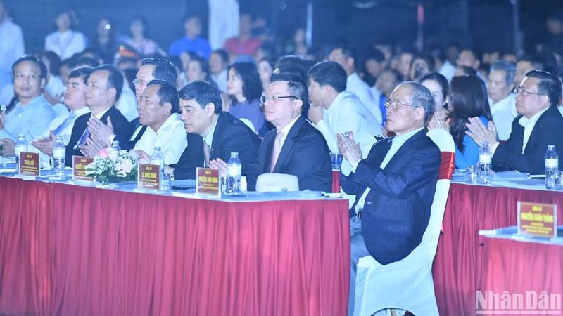 Делегаты на программе