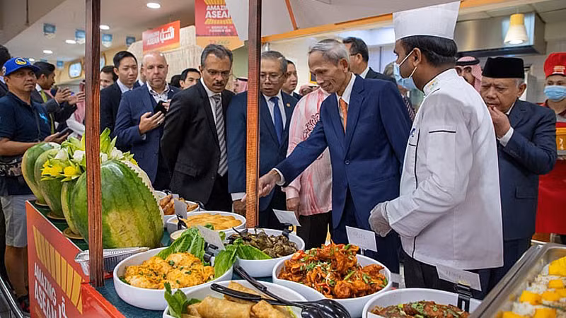 Вьетнамские блюда представлены на мероприятии, организованном в Саудовской Аравии. Фото: congthuong.vn