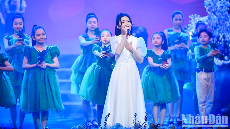 Художественный номер на программе.