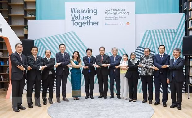 Церемония открытия Зала АСЕАН в Чеджу, состоявшаяся 15 сентября. Фото: VNA