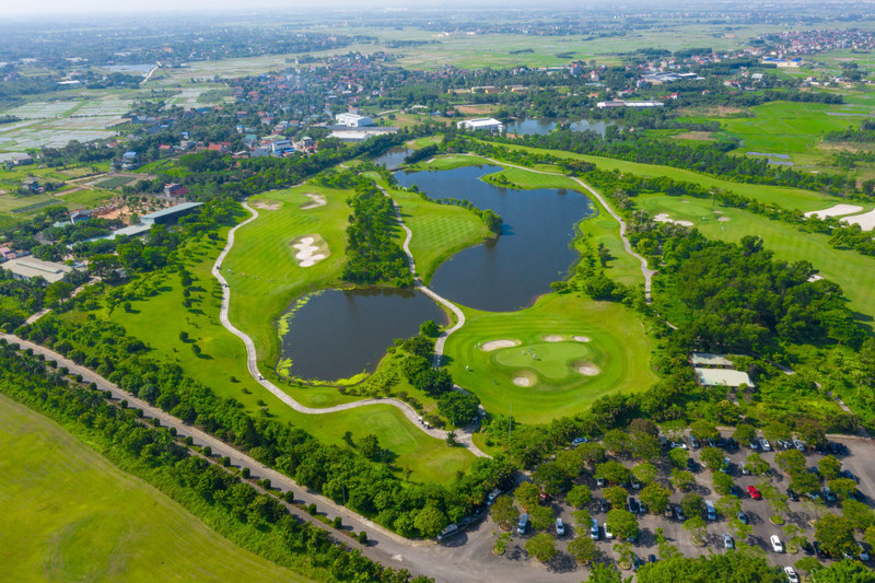 Гольф-поле Миньчи в уезде Шокшон, город Ханой. Фото: hanoigolfclub.com