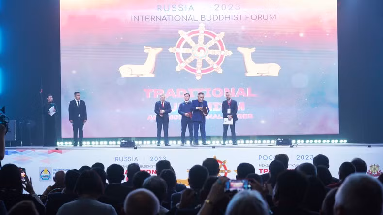 Церемония открытия Международного буддийского форума. Фото: Суан Хынг