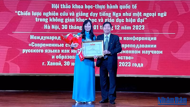 ХФИРЯП вносит вклад в продвижение русского языка и русской культуры во Вьетнаме ảnh 5