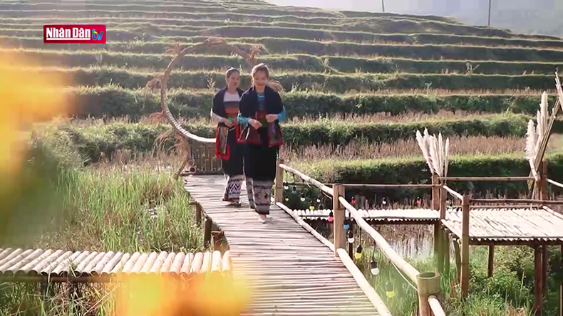 Уезд Куанхоа обладает большим потенциалом для развития качественных видов туризма. Уезд Куанхоа обладает большим потенциалом для развития качественных видов туризма.