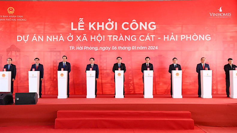 Церемония начала строительства проекта социального жилья в городе Хайфоне. Церемония начала строительства проекта социального жилья в городе Хайфоне.