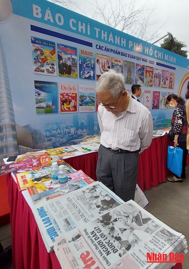 Мероприятие привлекает внимание многочисленных людей разных возрастов. Мероприятие привлекает внимание многочисленных людей разных возрастов.