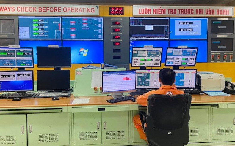 В центральной диспетчерской на тот момент, в котором выработка электроэнергии достигала 50 миллиардов кВтч электроэнергии. В центральной диспетчерской на тот момент, в котором выработка электроэнергии достигала 50 миллиардов кВтч электроэнергии.