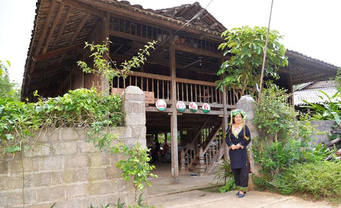 С конца 2020 года некоторые семьи в деревне начали заниматься бизнесом, предоставляя услуги питания и общественного туризма. С конца 2020 года некоторые семьи в деревне начали заниматься бизнесом, предоставляя услуги питания и общественного туризма.