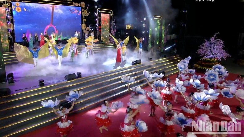 Художественная программа в г. Кантхо. Художественная программа в г. Кантхо.