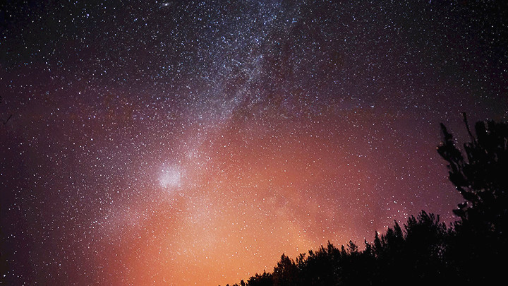 Млечный Путь, снятый из хижины на вершине горы Тасуа.