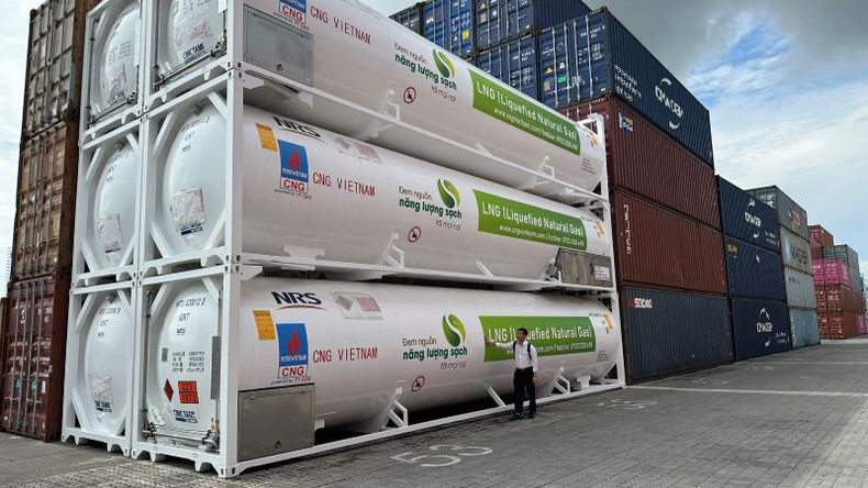 ISO-контейнеры, предоставляемые японской группой NRS. ISO-контейнеры, предоставляемые японской группой NRS.