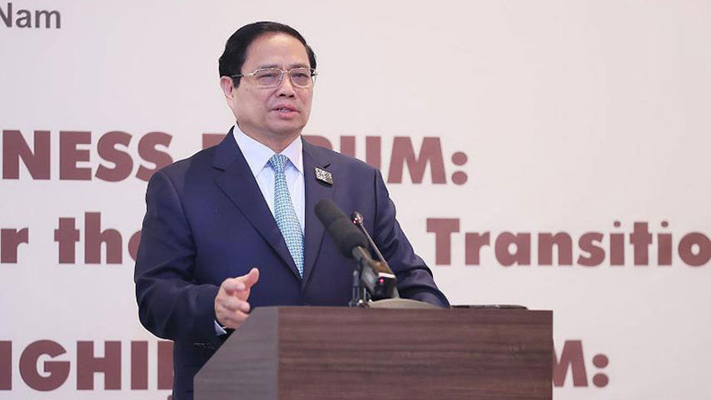 Премьер-министр Фам Минь Тьинь выступает на форуме. Фото: ВИА Премьер-министр Фам Минь Тьинь выступает на форуме. Фото: ВИА