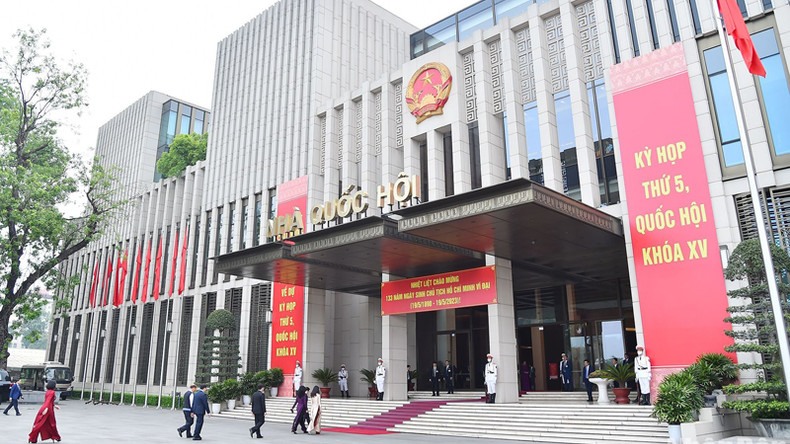 Здание НС, где проходит 5-я сессия НС XV созыва. Здание НС, где проходит 5-я сессия НС XV созыва.