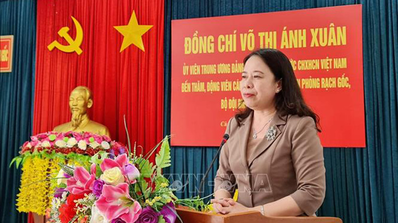 Вице-президент Во Тхи Ань Суан выступает с речью. Фото: ВИА Вице-президент Во Тхи Ань Суан выступает с речью. Фото: ВИА