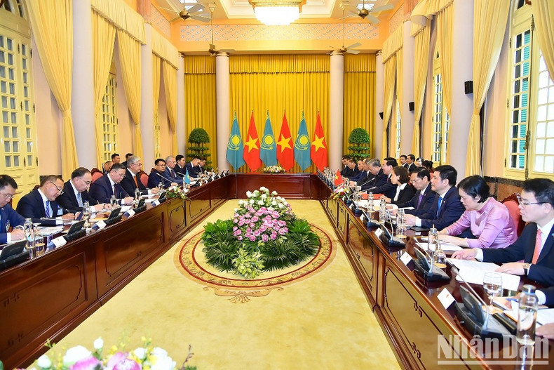 Общий вид переговоров. Фото: Тхюи Нгуен