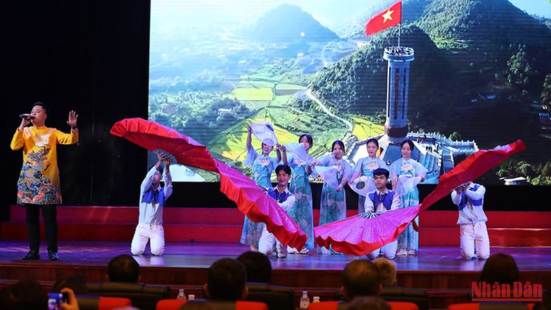 Художественный номер на мероприятии. Художественный номер на мероприятии.