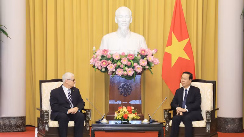 Президент Во Ван Тхыонг и генеральный прокурор Петер Полт. Фото: vksndtc.gov.vn