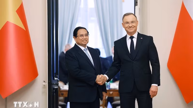 Премьер-министр Фам Минь Тьинь и Президент Польши Анджей Дуда. Фото: ВИА