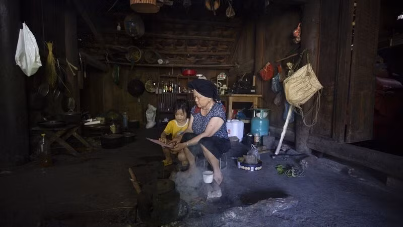 Повседневная жизнь представителей народности Заотиен в селении Шынг. Повседневная жизнь представителей народности Заотиен в селении Шынг.